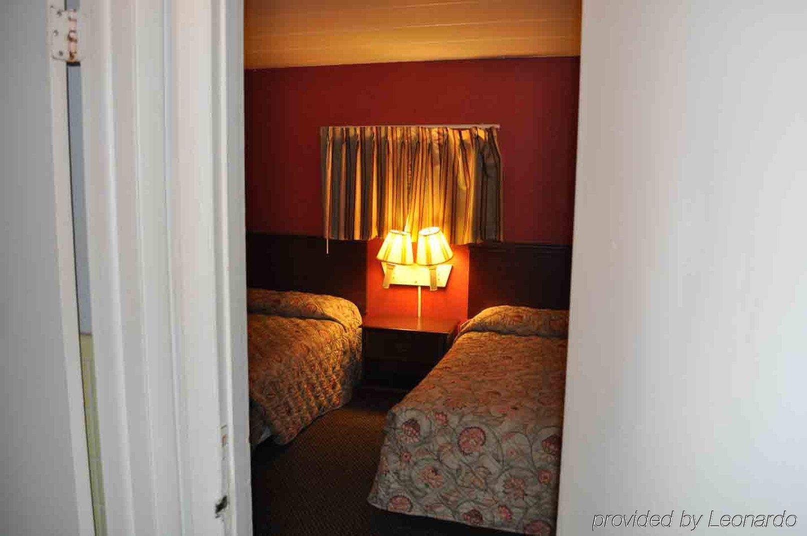 Hotel Belmont &